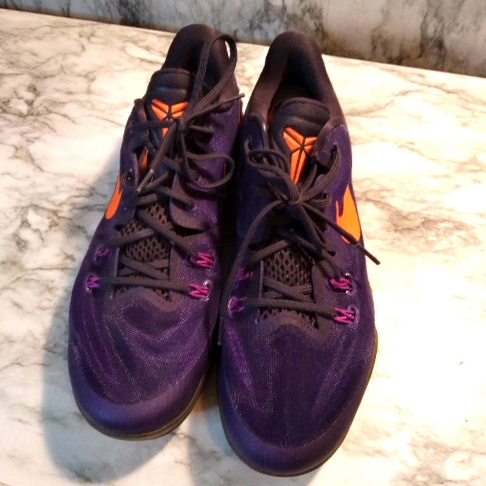Nike Zoom Kobe Venomnon 5 sneakers